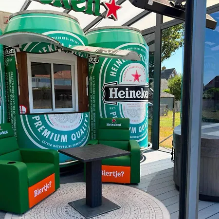 Sixpack Met Jacuzzi, Airco En Parkeergelegenheid *